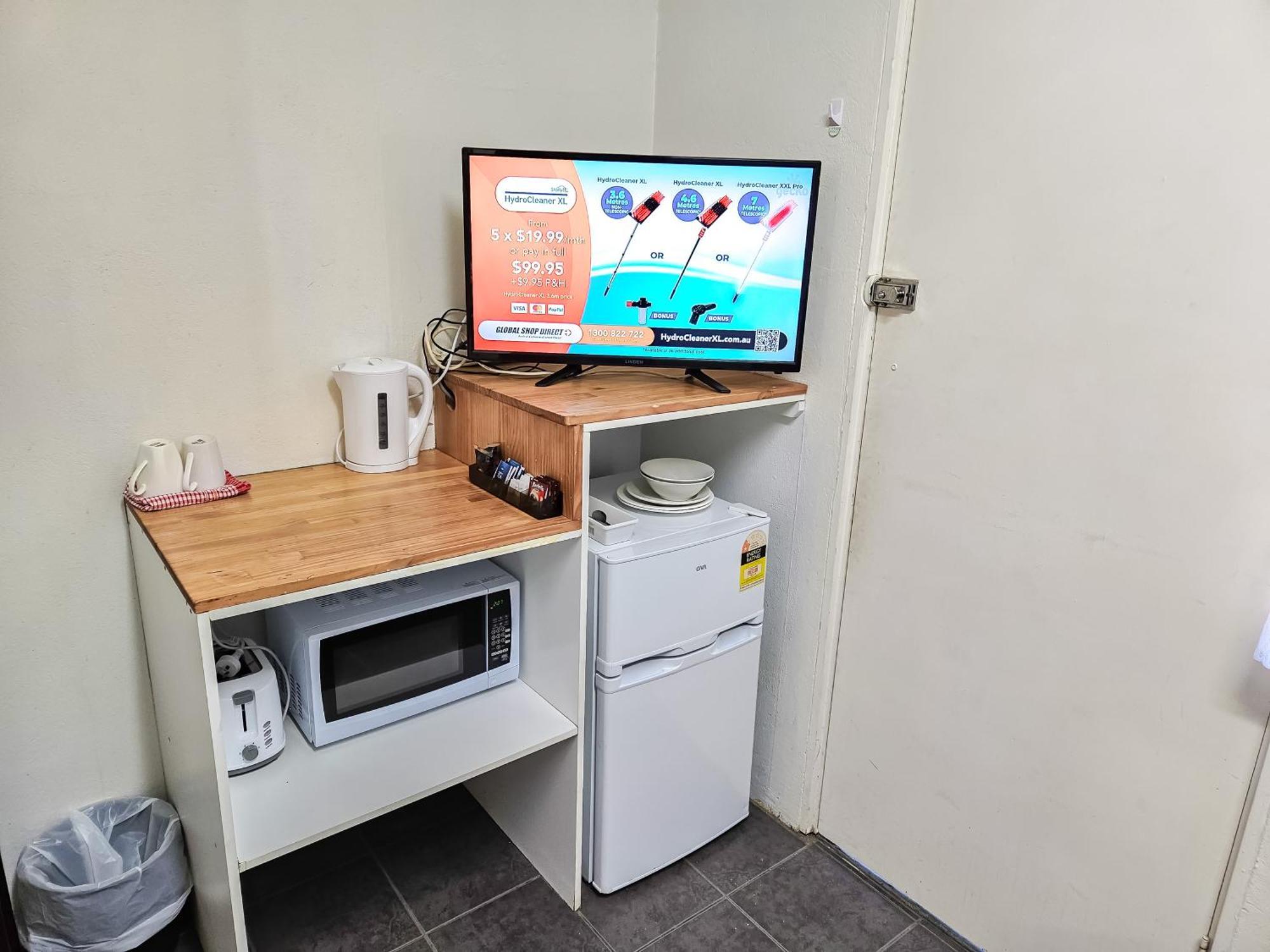 Green Door Motel Lavington 外观 照片
